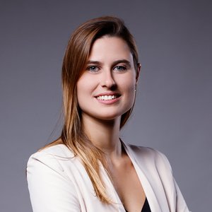 Karina Peres Silvério